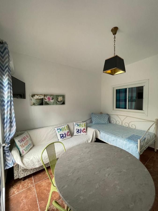 Maria Apartments Nea Karvali Kültér fotó