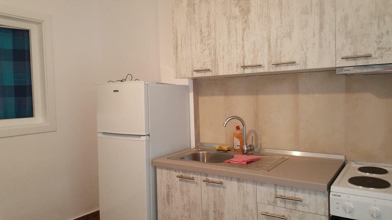 Maria Apartments Nea Karvali Kültér fotó