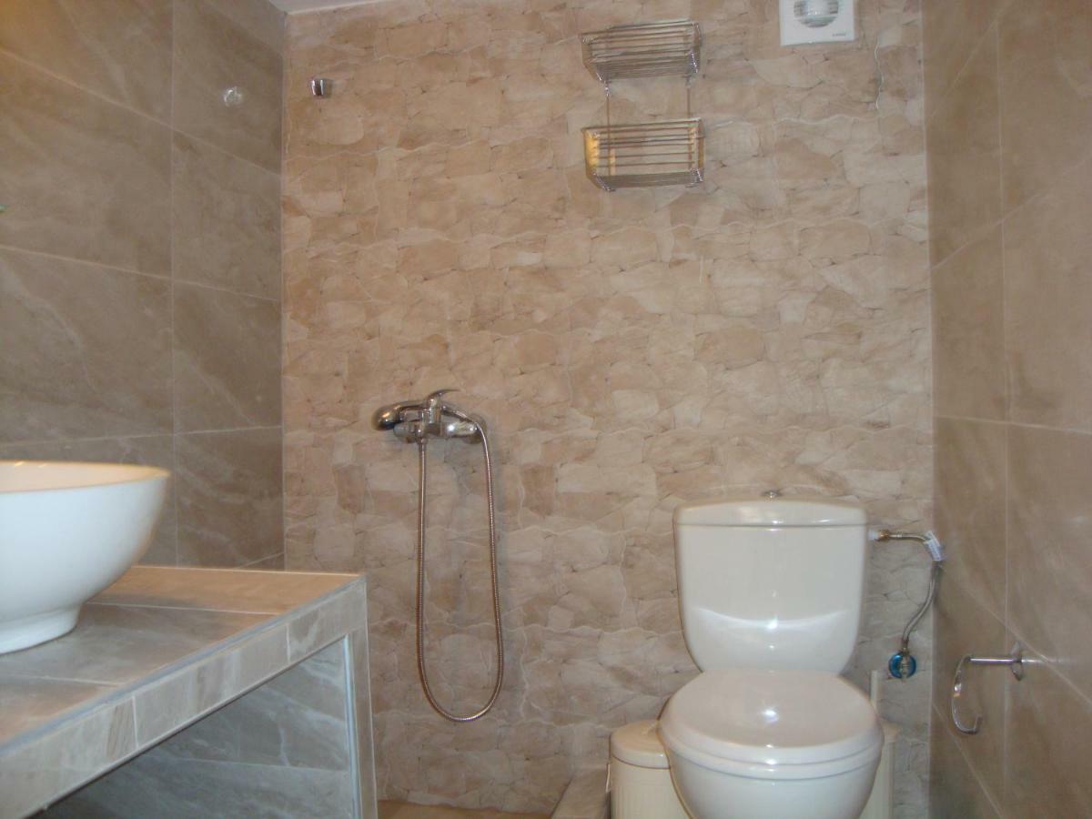 Maria Apartments Nea Karvali Kültér fotó
