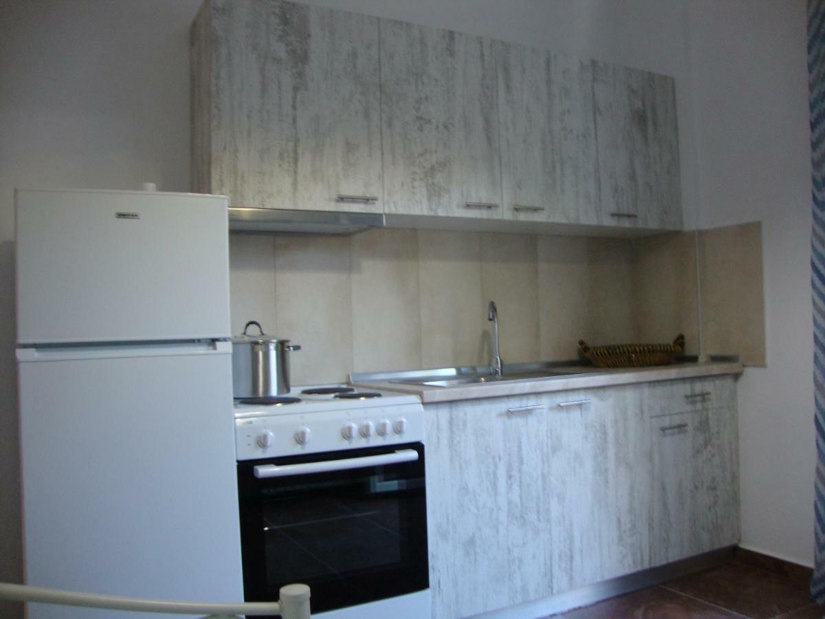 Maria Apartments Nea Karvali Kültér fotó