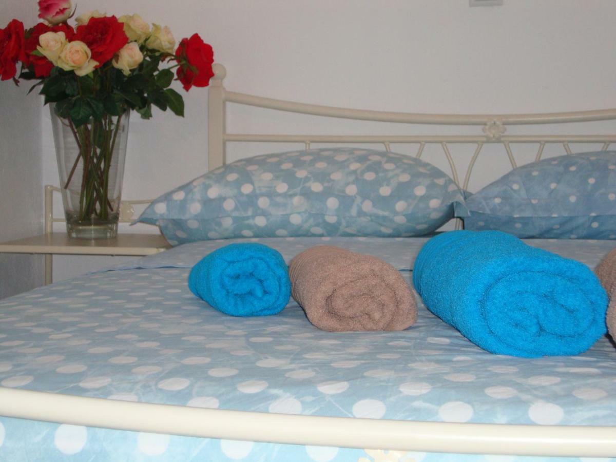 Maria Apartments Nea Karvali Kültér fotó