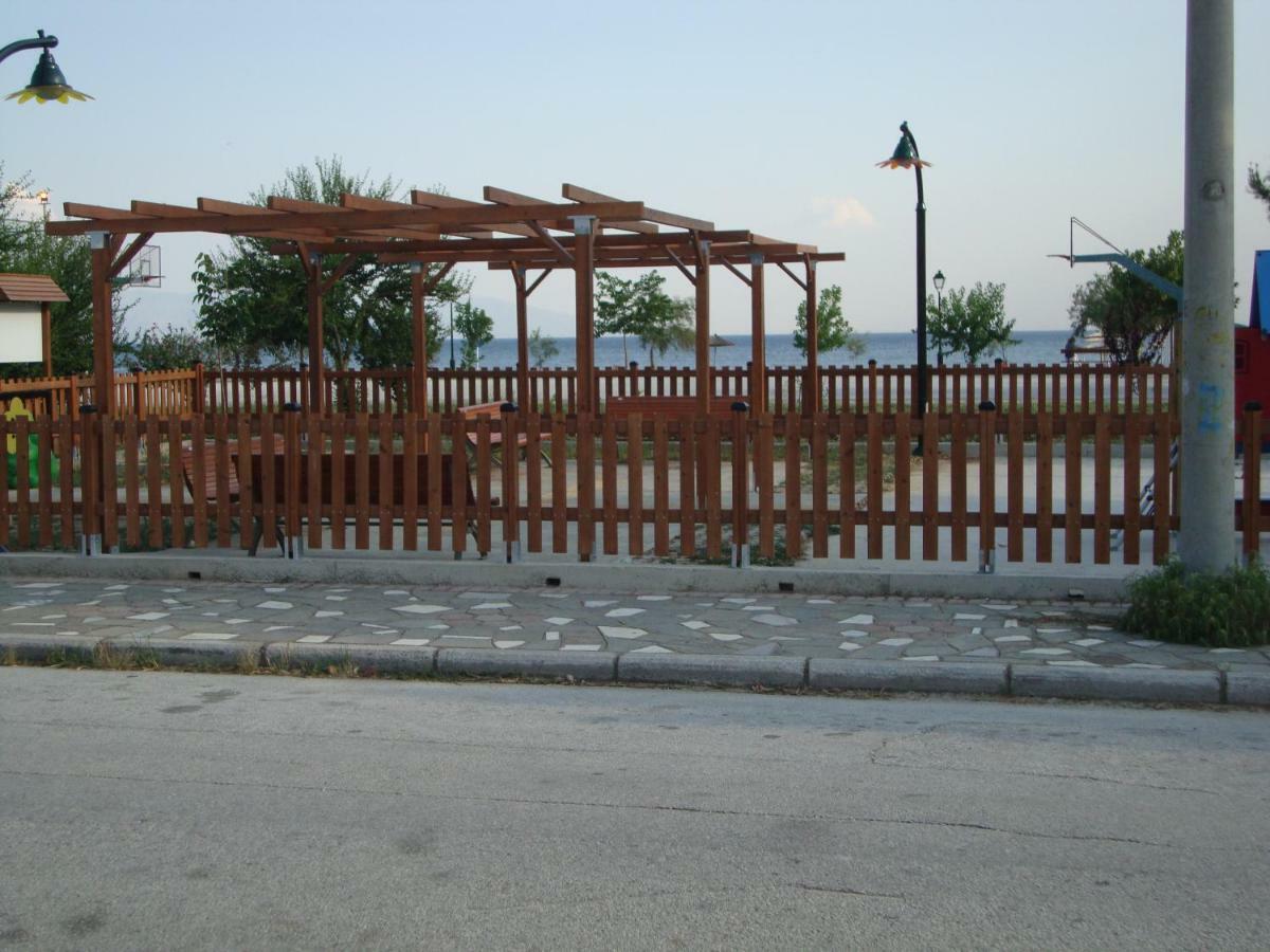 Maria Apartments Nea Karvali Kültér fotó